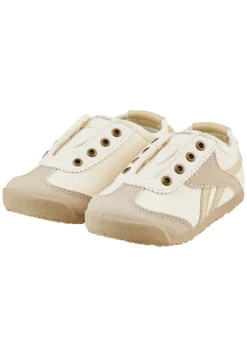 Sneaker mit Klett und Sternensohle